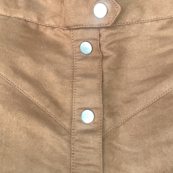 SUADE CAMEL SKIRT - Picture 3 of 5